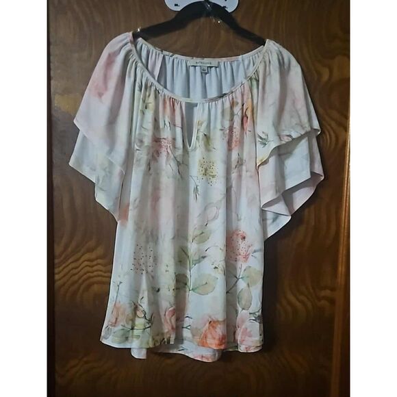 Tops - Women's Size L Astrologie blouse